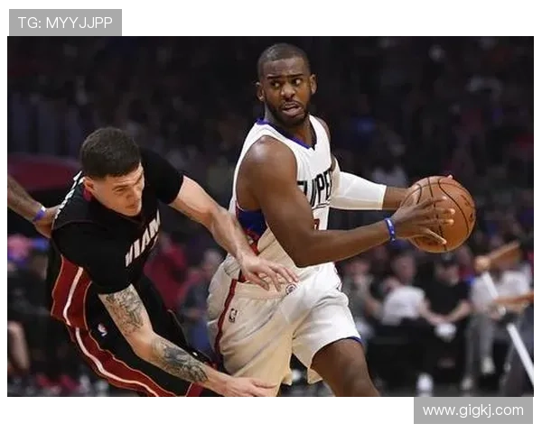 保罗经验愈加成熟助快船轻取对手 见证老将依旧顺滑表现